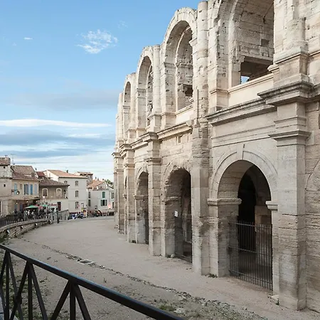 Du Côté Des Olivades Paradou