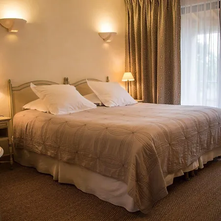Du Cote Des Olivades 4*